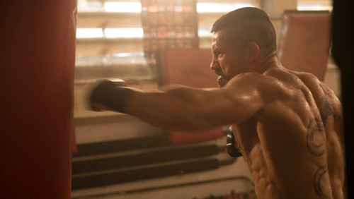 Boyka: Undisputed - Quyết Đấu 4: Boyka - Hình 2