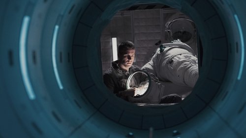 Life - Mầm Sống Hiểm Họa - Hình 2